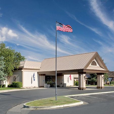 Ramada By Wyndham Provo Hotell Eksteriør bilde