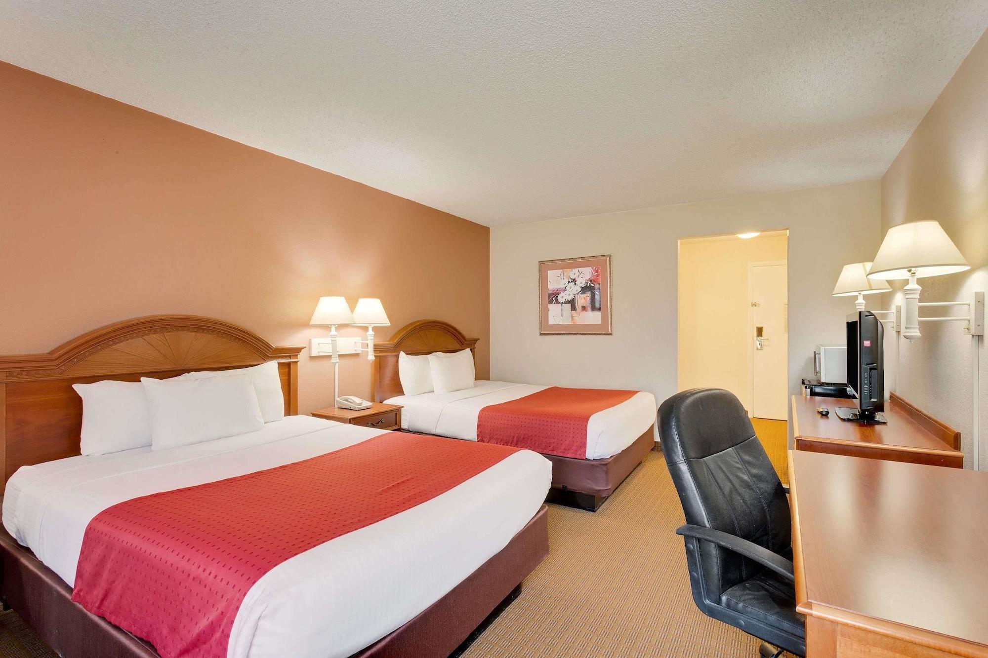 Ramada By Wyndham Provo Hotell Eksteriør bilde