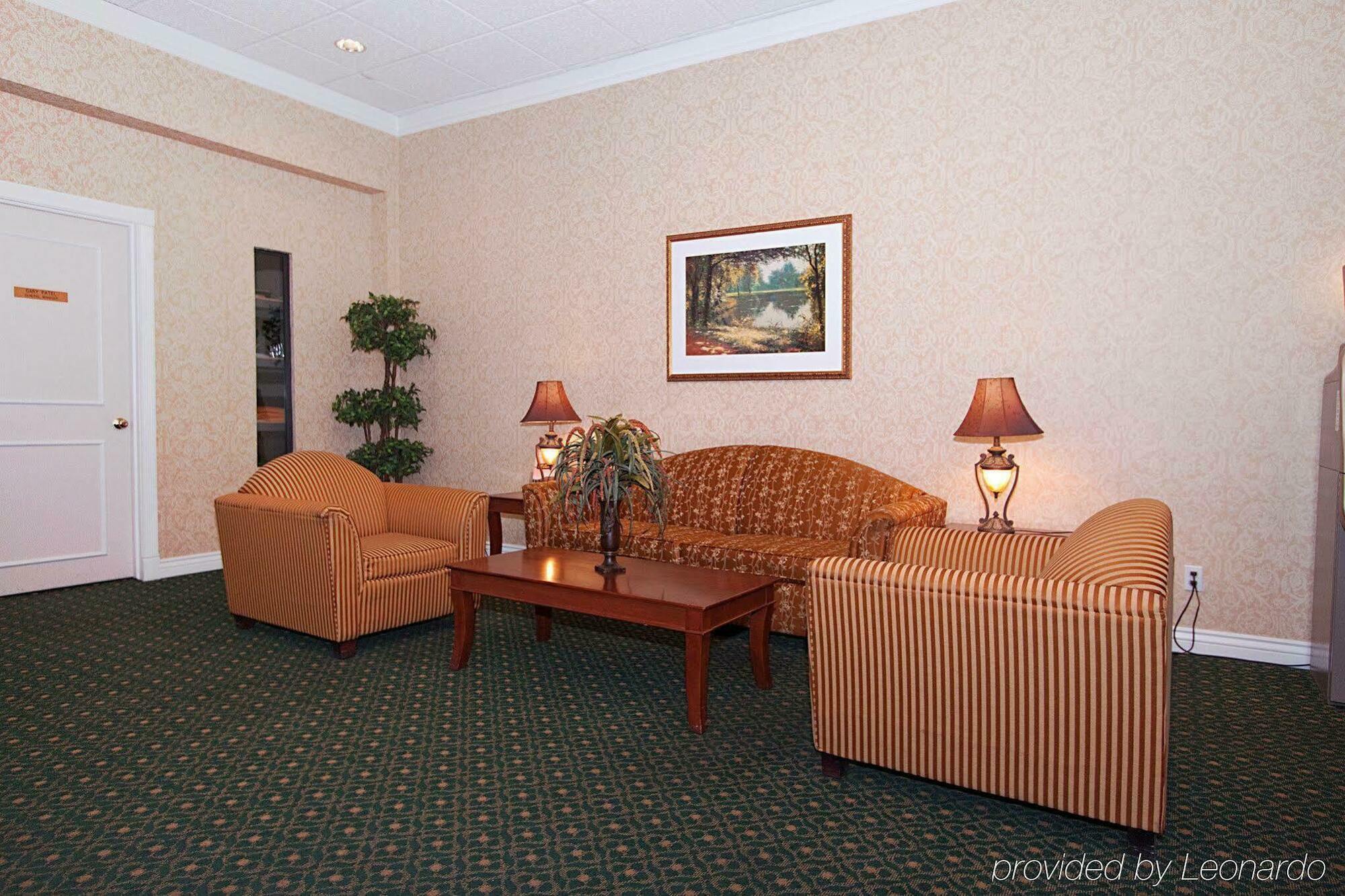 Ramada By Wyndham Provo Hotell Eksteriør bilde