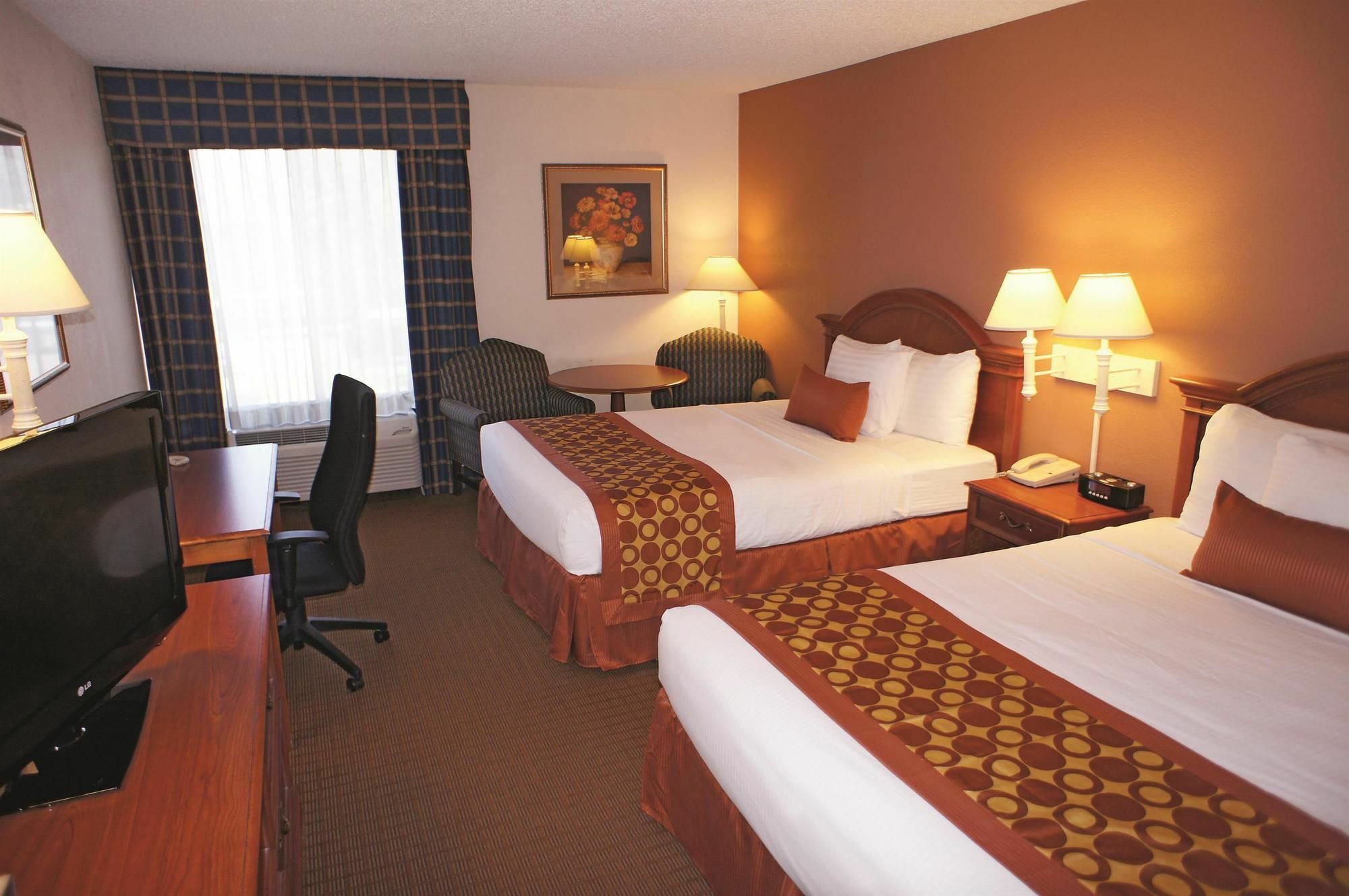Ramada By Wyndham Provo Hotell Eksteriør bilde
